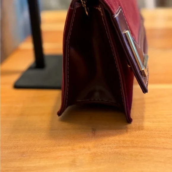 Vintage 1970s Archival Burgundy Velvet and Leather-Look Geometric Clutch - Picture 13 of 15